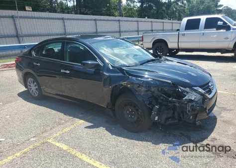 2018 Nissan Altima 2.5 z USA, uszkodzony, nr VIN 1N4AL3AP2JC189717